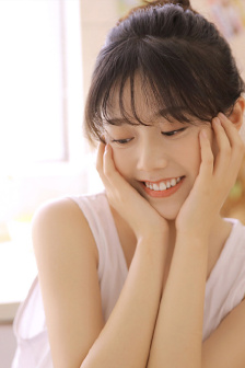 女主播真空上阵